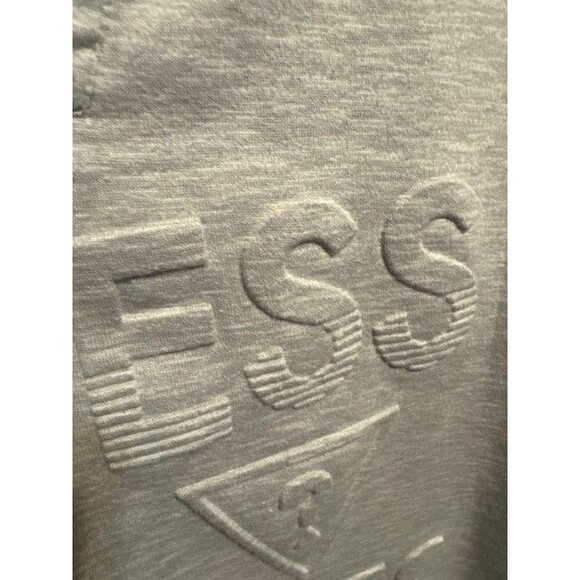 Mens Guess Los Angeles Textured Raised Logo Henley MED Grey Short Sleeve EUC - Picture 5 of 11